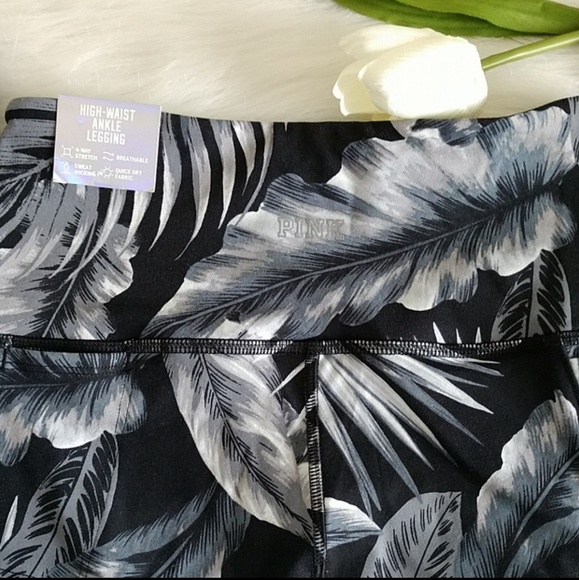 Size S🌺PINK VICTORIA'S SECRET LEGGINGS - Picture 4 of 7